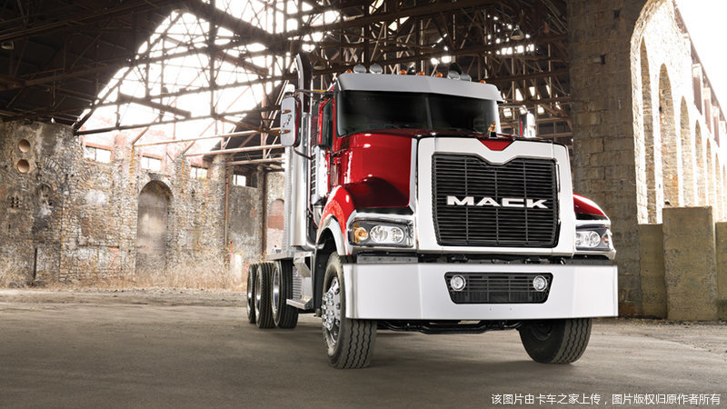 迈克titan by mack卡车图片
