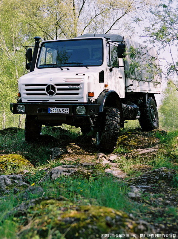 奔驰乌尼莫克u 3000-u 5000