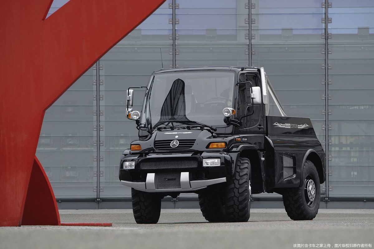 奔驰乌尼莫克u300u500