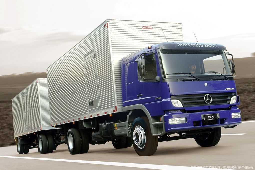 奔驰卡车在巴西图片