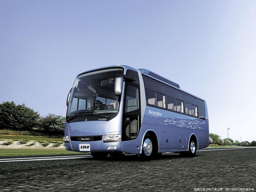 三菱扶桑旧款车型图款