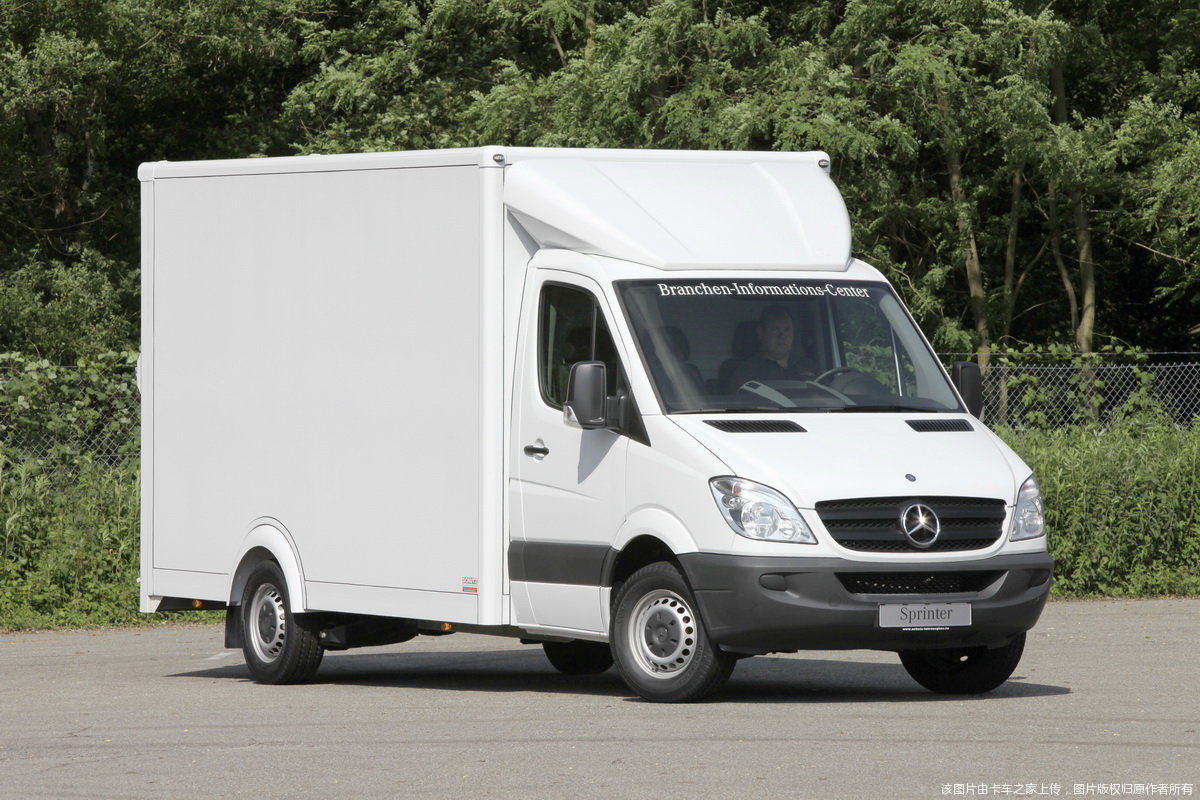 卡车之家 > 奔驰/mercedes-benz > 奔驰车型图库 > 奔驰轻型商用车