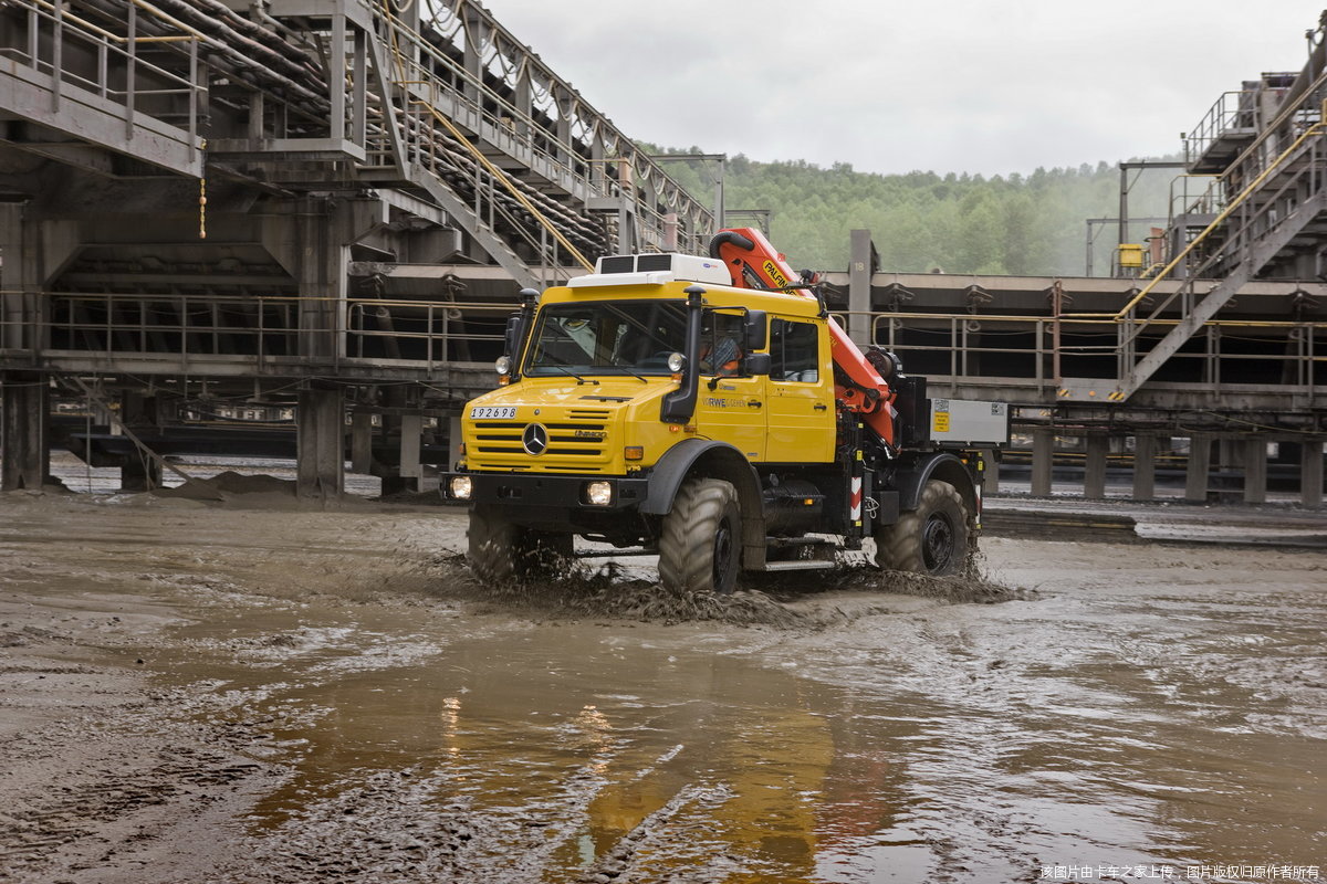 奔驰乌尼莫克u 3000-u 5000