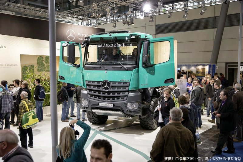 奔驰arocs卡车