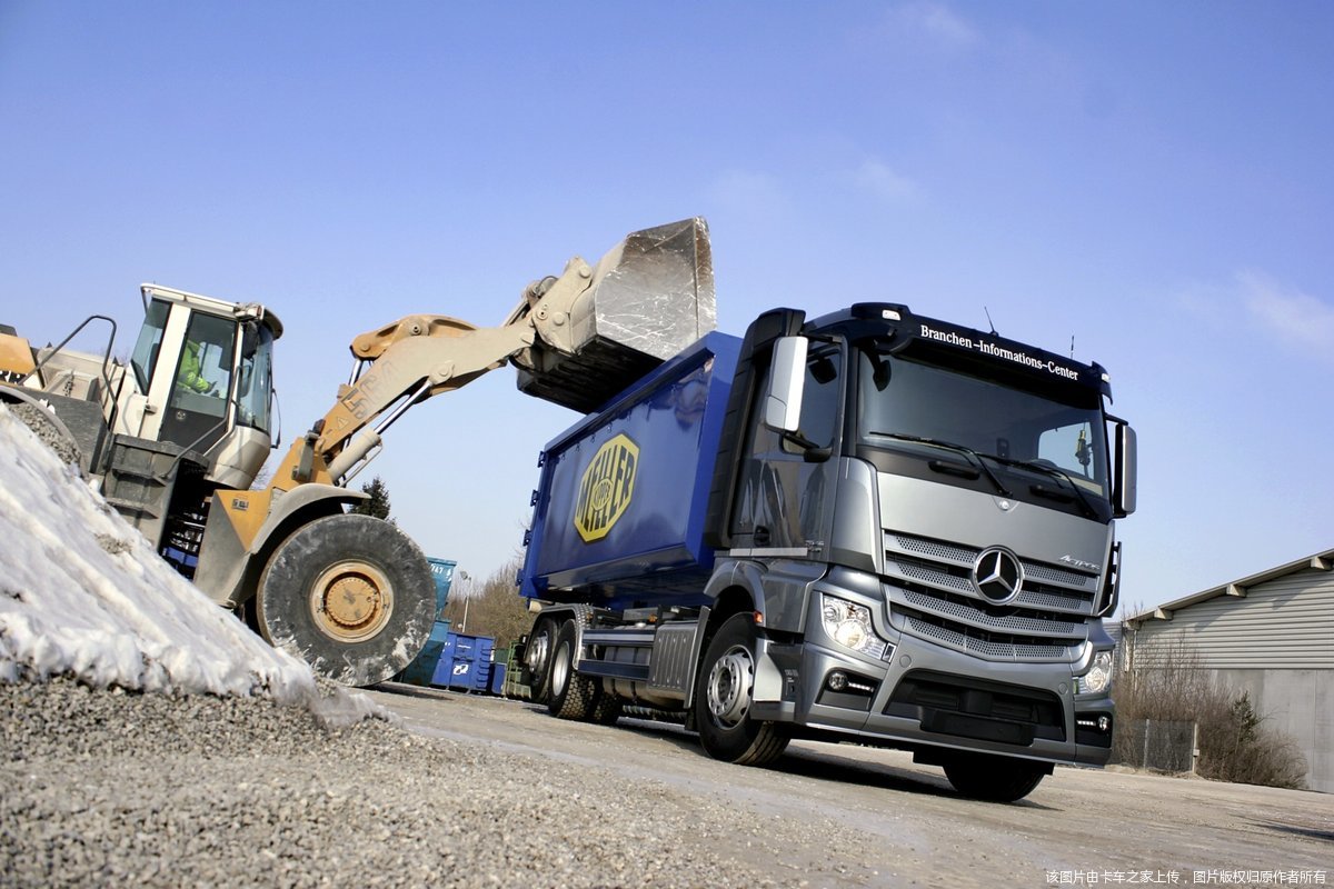 奔驰特种车辆卡车