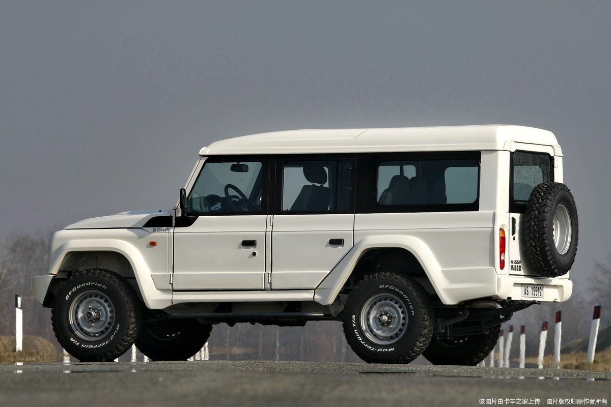 依维柯massif越野车