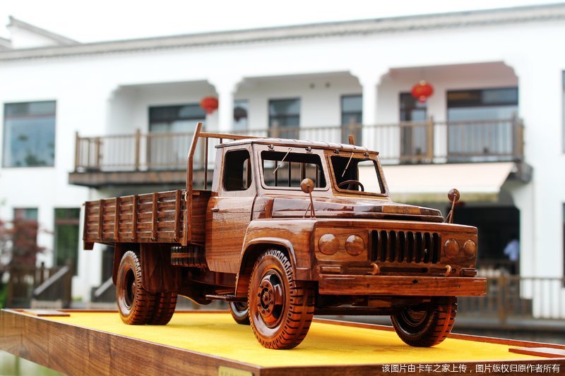 东风eq140手工黑胡桃木模型