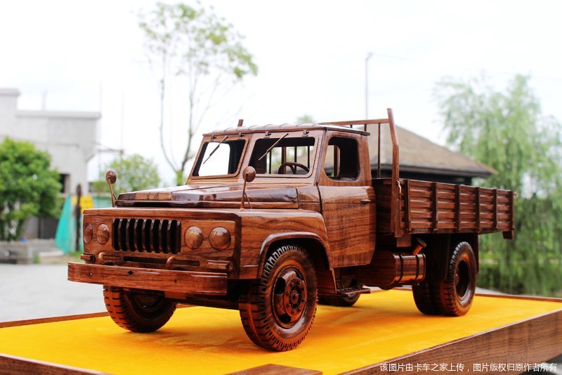 东风eq140手工黑胡桃木模型