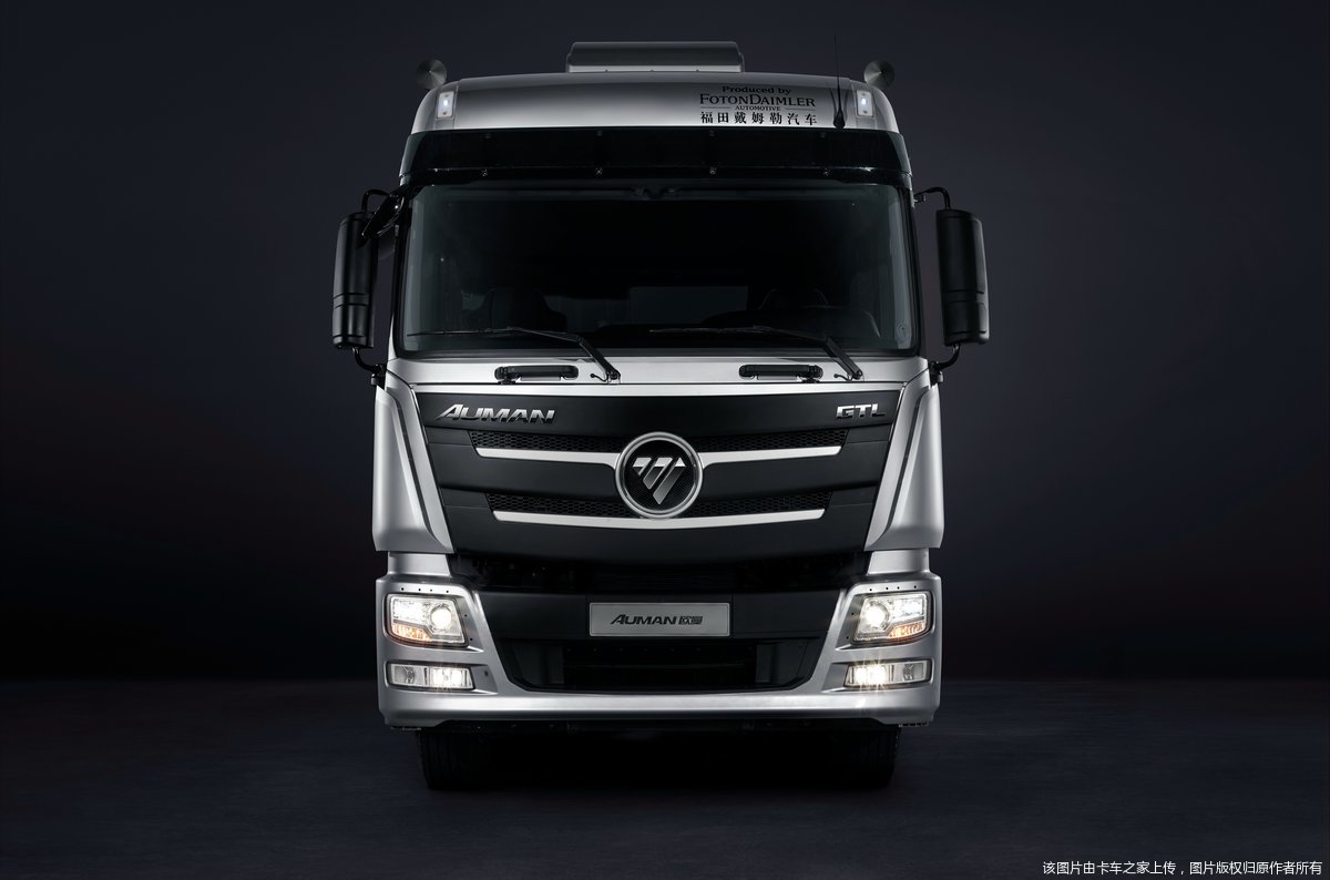 欧曼gtl460马力6x4牵引车